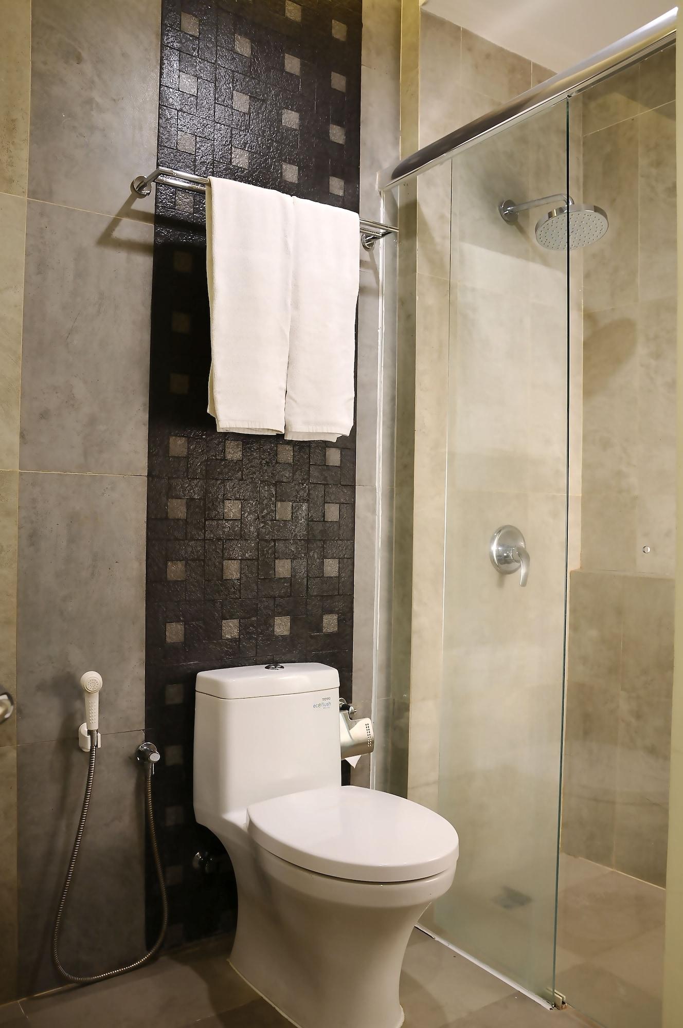 Biz Boulevard Hotel Манадо Екстер'єр фото